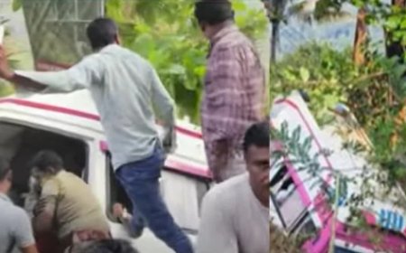 അ­​ടി­​മാ­​ലി­​ക്ക് സ­​മീ­​പം­ തോ­​ക്കു­​പാ­​റ­​യി​ല്‍ വി­​നോ­​ദ­​സ­​ഞ്ചാ­​രി­​ക­​ളു­​ടെ വാ​ഹ­​നം മ­​റി­​ഞ്ഞു; 17 പേ​ര്‍­​ക്ക് പ­​രി­​ക്ക്