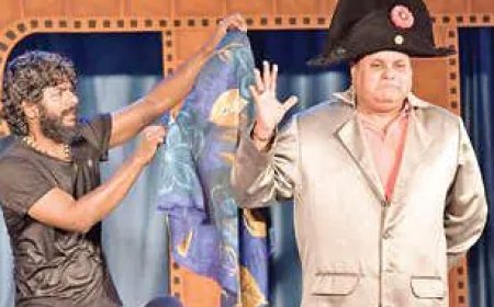 ഓസ്ട്രേലിയയിൽ നടക്കുന്ന മലയാള നാടകോത്സവത്തിൽ പങ്കെടുക്കാൻ സുനിൽ സുഖദയും സംഘവും പുറപ്പെട്ടു