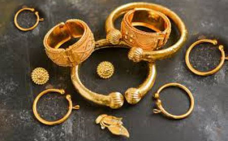 സ്വർണ്ണം പണയം വെച്ചാലും ഇനി നേരിട്ട് ലഭിക്കുക വെറും 20,000 മാത്രം, നിയന്ത്രണം കർശനമാക്കി റിസർവ് ബാങ്ക്