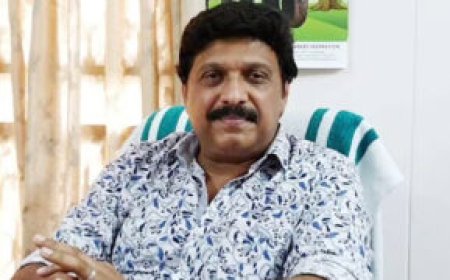 ഡ്രൈ​വിം​ഗ് സ്കൂ​ൾ ഉ​ട​മ​ക​ളു​ടെ സ​മ​രം: ഗ​താ​ഗ​ത​മ​ന്ത്രി​യു​ടെ നേ​തൃ​ത്വ​ത്തി​ൽ ഇ​ന്ന് ച​ർ​ച്ച