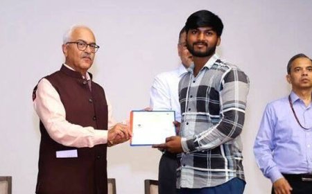 പൗരത്വ ഭേദഗതി നിയമം നടപ്പിലാക്കി മോദി സർ‌ക്കാർ; 14 പേർക്ക് പൗരത്വ സർട്ടിഫിക്കറ്റ്