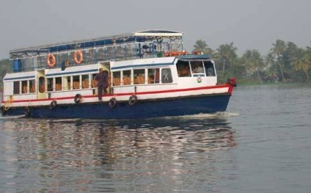 ജലഗതാഗത വകുപ്പിന്റെ യാത്ര, ടൂറിസം ബോട്ടുകളിൽ ഓൺലൈൻ ടിക്കറ്റ് ബുക്കിംഗ് സംവിധാനം വരുന്നു