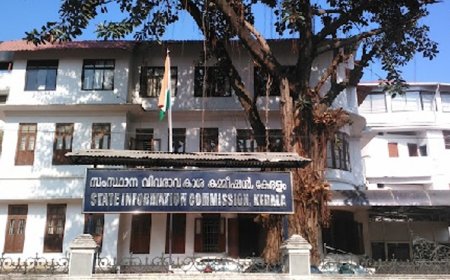 വിവരം നല്കാൻ അപേക്ഷകരിൽ നിന്ന് ഈടാക്കിയ അധികതുക ഓഫീസർമാർ തിരികെ നൽകണമെന്ന് സംസ്ഥാന വിവരാവകാശ കമ്മിഷണർ  ഉത്തരവായി