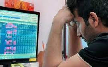 കൂപ്പുകുത്തി ഓഹരി വിപണി; സെന്സെക്സ് ഇടിഞ്ഞത് 2000ലധികം പോയിൻ്റ്