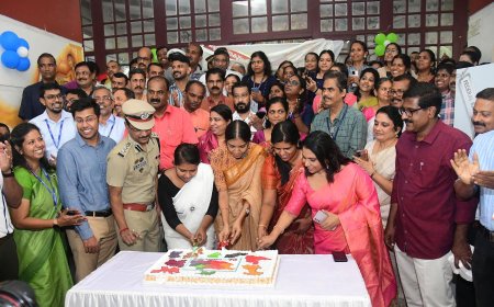 മധുരം പകർന്ന് കോട്ടയം@ 75...    ജില്ലയുടെ എഴുപത്തിയഞ്ചാം*.....പിറന്നാൾ ആഘോഷത്തിനു തുടക്കം