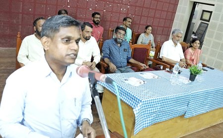 കാസർഗോഡ് ഗവൺമെൻറ് കോളേജിൽ നാലുവർഷ ബിരുദ കോഴ്സുകളുടെ ഉദ്ഘാടനം  നിർവ്വഹിച്ചു.