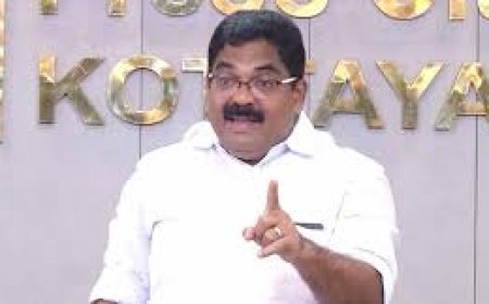 ജോ​സ് കെ.​മാ​ണി​യും മോ​ൻ​സ് ജോ​സ​ഫും ച​തി​യ​ൻ​മാ​ർ: സ​ജി മ​ഞ്ഞ​ക്ക​ട​മ്പി​ൽ