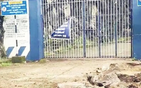 ഇടുക്കി ആര്‍ച്ച് ഡാമിന് സമീപം കൂറ്റന്‍പാറ അടര്‍ന്നുവീണു