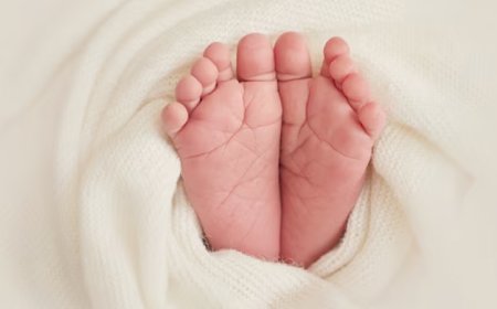 കാസർഗോഡ് നവജാത ശിശുവിനെ ഉപേക്ഷിച്ച നിലയിൽ കണ്ടെത്തി