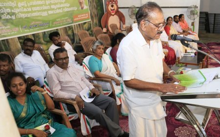 വനമേഖലയിൽ മാലിന്യമുക്തകേരളത്തിന്റെ മാറ്റങ്ങൾ ദൃശ്യമാകണം : മന്ത്രി എ.കെ. ശശീന്ദ്രൻ