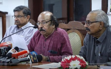 കേരള സാഹിത്യ അക്കാദമി അവാർഡുകൾ പ്രഖ്യാപിച്ചു.