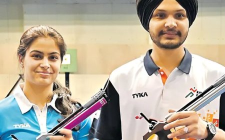 പാരീസ് ഒളിമ്പിക്സില്‍ ഇന്ത്യയ്ക്ക് രണ്ടാം മെഡല്‍;ഷൂട്ടിങ്ങില്‍ മനു ഭാകര്‍ - സരബ്ജോത് സിങ് സഖ്യത്തിന് വെങ്കലം