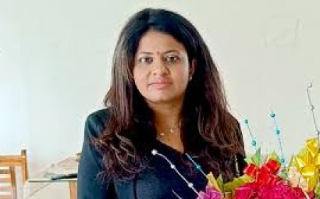 പൂജ മനോരമ ദിലീപ് ഖേദ്കറിൻ്റെ താൽക്കാലിക നിയമന ശുപാർശ റദ്ദാക്കി യു.പി.എസ്.സി