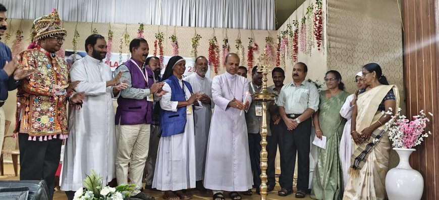 ജീവസംരക്ഷണ സന്ദേശയാത്രയ്ക്കു കാഞ്ഞിരപ്പള്ളി രൂപതയില്‍ സ്വീകരണം നല്‍കി