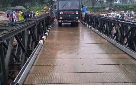 സൈന്യം വയനാട് ദുരന്തഭൂമിയിൽ  നിർമ്മിച്ച  ബെയ്‌ലി പാലം   ഗതാഗതയോഗ്യമായി
