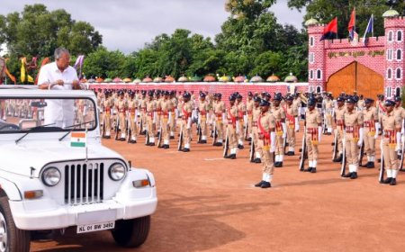 പൊതുജനങ്ങളോട് സൗമ്യമായും കുറ്റവാളികളോട് കർക്കശമായും ഇടപെടാൻ പൊലീസിന് കഴിയണം: മുഖ്യമന്ത്രി