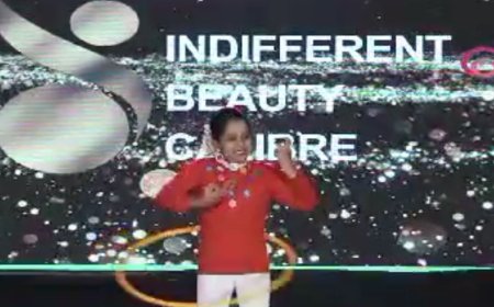 ഹൂല ഹൂപ്പിങ്ങ്   ഡാൻസിൽ ഇന്ത്യ ബുക്ക് ഓഫ് റെക്കോർഡ് നേട്ടവുമായി ഇരിഞ്ഞാലക്കുടയുടെ അഭിമാനതാരം സെലിൻ