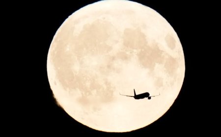 ആകാശത്ത് വിസ്മയം തീര്‍ത്ത് സൂപ്പര്‍ ബ്ലൂ മൂണ്‍; ഇന്ത്യയിലും പ്രതിഭാസം ദൃശ്യമായി