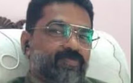 കാർ റോഡരികിൽ നിർത്തിയിട്ടിരുന്ന ഓട്ടോറിക്ഷയിൽ ഇടിച്ച് ഓട്ടോ ഡ്രൈവർ മരിച്ചു