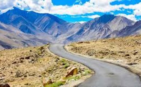 കേന്ദ്രഭരണ പ്രദേശമായ ലഡാക്കില്‍ പുതിയ അഞ്ച് ജില്ലകള്‍ സ്ഥാപിക്കുമെന്ന പ്രഖ്യാപനവുമായി കേന്ദ്രം