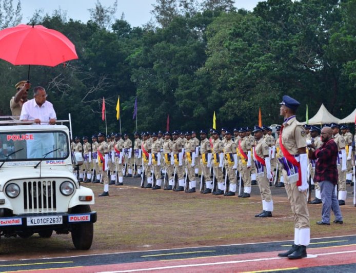 കേരള ആംഡ് പോലീസ്  രണ്ട്, നാല് ബറ്റാലിയൻ പാസ്സിങ് ഔട്ട് പരേഡ്