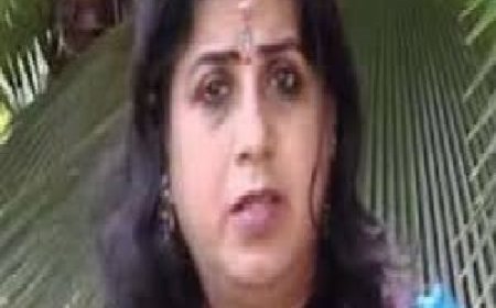 സിമി റോസ് ബെൽ ജോണിനെ കോൺഗ്രസ് പുറത്താക്കി