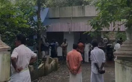 അദ്ധ്യാപക ദമ്പതികളും മക്കളും മരിച്ച നിലയിൽ;