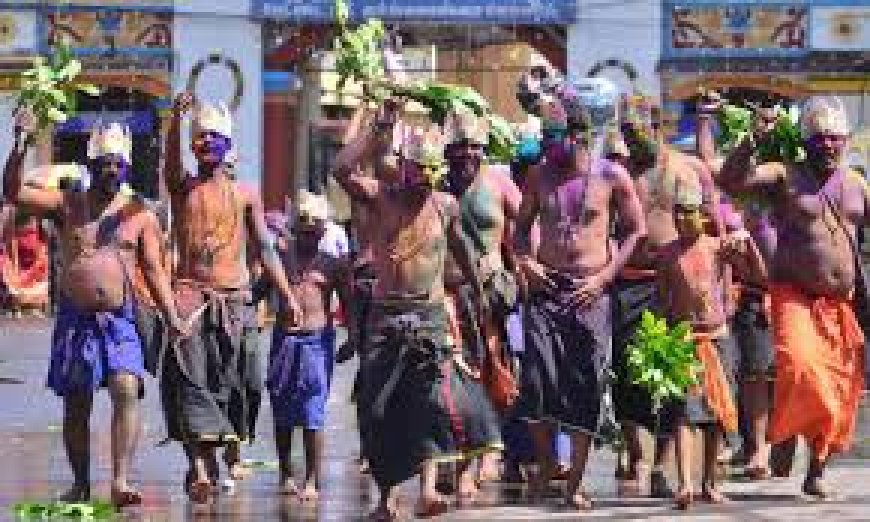 തീ​ർ​ഥാ​ട​ക​രി​ൽ​നി​ന്ന് അ​മി​ത വി​ല: ക​ള​ക്ട​ർ ഇ​ന്നു ച​ർ​ച്ച ന​ട​ത്തും