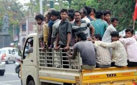 ശബരിമല തീർഥാടനം: എരുമേലിയിൽ അതിഥിത്തൊഴിലാളികൾക്ക് രജിസ്‌ട്രേഷൻ ക്യാമ്പ്