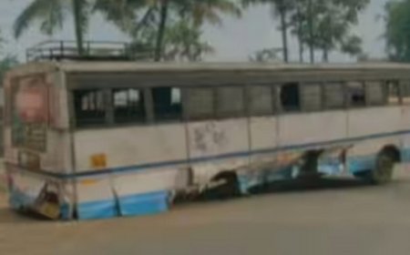 കൊട്ടാരക്കരയിൽ കാർ കെഎസ്ആർടിസി ബസിലിടിച്ച് അപകടം