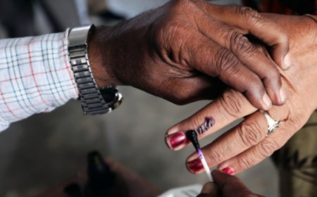 തദ്ദേശസ്ഥാപന ഉപതിരഞ്ഞെടുപ്പ്:  മഷി പുരട്ടുന്നത് വോട്ടറുടെ ഇടതു നടുവിരലിൽ