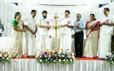 എല്ലാവരുടെയും പരാതികളിൽ തീരുമാനമുണ്ടാക്കുകയാണ് സർക്കാരിന്റെ ലക്ഷ്യം: മന്ത്രി വി.എൻ. വാസവൻ.