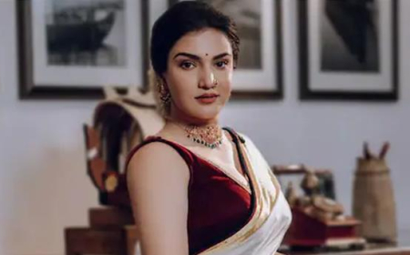 സോ​ഷ്യ​ൽ മീ​ഡി​യ അ​ധി​ക്ഷേ​പം: ഹ​ണി റോ​സി​ന്‍റെ പ​രാ​തി​യി​ൽ ആ​ദ്യ അ​റ​സ്റ്റ് കൊ​ച്ചി​യി​ൽ