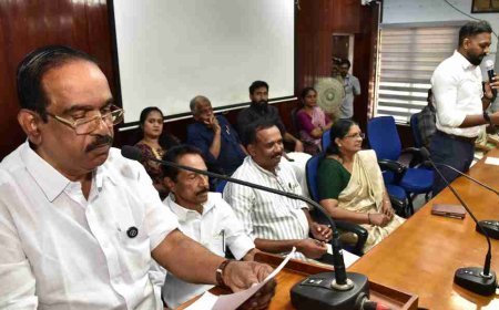 ജോര്ജ് എബ്രഹാം പത്തനംതിട്ട ജില്ലാ പഞ്ചായത്ത് പ്രസിഡന്റ്