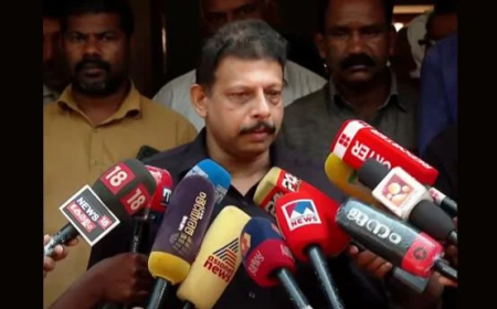 പ്ല​സ് വ​ണ്‍ വി​ദ്യാ​ര്‍​ഥി​യെ സ്‌​കൂ​ളി​ല്‍ തൂ​ങ്ങി​മ​രി​ച്ച നി​ല​യി​ല്‍ ക​ണ്ടെ​ത്തി​യ സം​ഭ​വ​ത്തി​ല്‍ പൊ​തു​വി​ദ്യാ​ഭ്യാ​സ വ​കു​പ്പ് അ​ന്വേ​ഷ​ണം പ്ര​ഖ്യാ​പി​ച്ചു