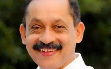 തോ​മ​സ് പീ​റ്റ​ർ പാ​ലാ ന​ഗ​ര​സ​ഭ ചെ​യ​ർ​മാ​ൻ