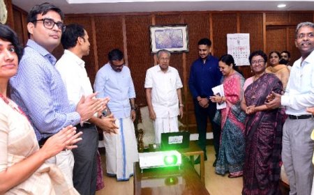 'കേരള കെയര്‍'പാലിയേറ്റീവ് കെയര്‍ ഗ്രിഡ്: മുഖ്യമന്ത്രി നാടിന് സമര്‍പ്പിച്ചു