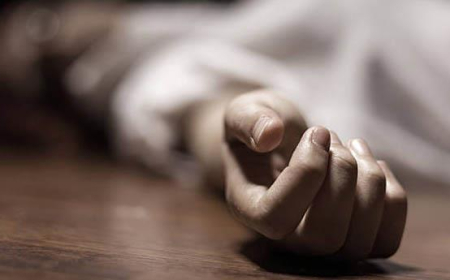 കൊല്ലത്ത്‌ പ​തി​നേ​ഴു​കാ​രി തൂ​ങ്ങി മ​രി​ച്ച നി​ല​യി​ല്‍