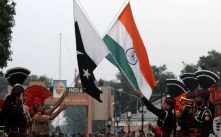 പ​ഹ​ൽ​ഗാം ഭീ​ക​രാ​ക്ര​മ​ണ​ത്തെ​ത്തു​ട​ർ​ന്ന് പാ​ക്കി​സ്ഥാ​നി​ൽ നി​ന്നു​ള്ള എ​ല്ലാ ഇ​റ​ക്കു​മ​തി​ക​ളും നി​രോ​ധി​ച്ച് ഇ​ന്ത്യ