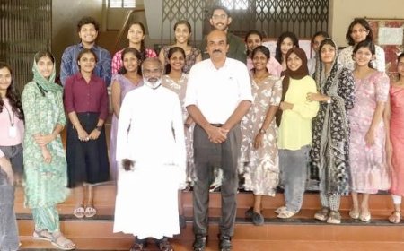 18 സ​ർ​വ​ക​ലാ​ശാ​ലാ റാ​ങ്കു​ക​ളു​മാ​യി സെ​ന്‍റ് ഡൊ​മി​നി​ക്സ് കോ​ള​ജ്