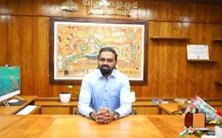 അപ്പോൾ നിങ്ങൾ എന്റെ കൂടെ  ഉണ്ടാവില്ലേ ?നാളെ  പരിസ്ഥിതി ദിനത്തിൽ :നാട്ടുകാരെ കെ എസ് ആർ ടി സി യാത്രക്ക് ക്ഷണിച്ച് പത്തനംതിട്ട കളക്ടർ