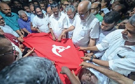 വി.​എ​സി​ന് വി​ട​ചൊ​ല്ലാ​ൻ തി​രു​വ​ന​ന്ത​പു​രം;