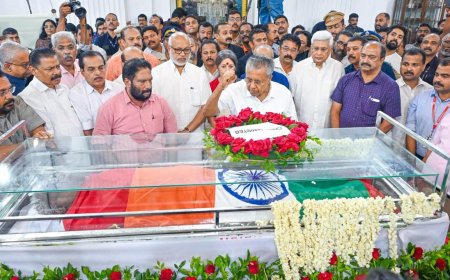 വി എസ് അച്യുതാനന്ദന്  കേരളത്തിന്റെ അന്ത്യാഞ്ജലി