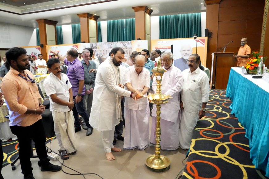 'സ്വാശ്രയ-വികസിത ഇന്ത്യ' യ്ക്കായി 'ഖാദി'  തിരുവനന്തപുരം സന്ദര്‍ശിച്ച് കെവിഐസി ചെയർമാൻ ശ്രീ മനോജ് കുമാർ