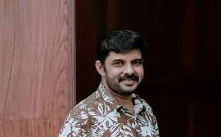 ക​ലാ​ഭ​വ​ൻ ന​വാ​സി​ന് വി​ട​