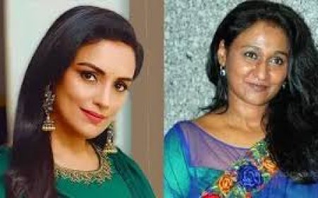 അമ്മ:  ശ്വേത മേനോന്‍ പ്രസിഡന്റ്, കുക്കു പരമേശ്വരന്‍ ജനറല്‍ സെക്രട്ടറി