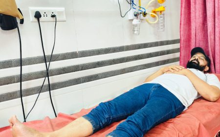 പെൻഷൻ മസ്റ്ററിംഗിന് വീട്ടിൽ ചെന്ന കുഴൂർ അക്ഷയ സംരംഭകനെ പട്ടി കടിച്ചു