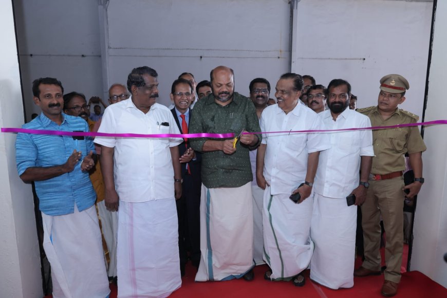 തിരുവനന്തപുരത്തും കോഴിക്കോടും അന്താരാഷ്ട്ര കൊറിയർ കാർ​ഗോ   ടെർമിനലുകൾ പ്രവർത്തന സജ്ജം