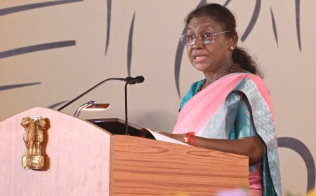 ശ്രീനാരായണ ഗുരുവിന്റെ ഐക്യ സന്ദേശം നമ്മെ ഓർമ്മിപ്പിക്കുന്നത് എല്ലാ മനുഷ്യരും ഒരേ ദൈവിക സത്ത പങ്കിടുന്നുവെന്നാണ്: രാഷ്ട്രപതി ദ്രൗപദി മുർമു