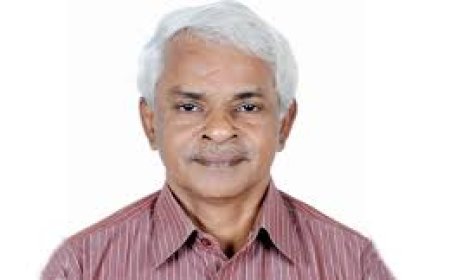 ജ​സ്റ്റീ​സ് സി.​എ​ൻ. രാ​മ​ച​ന്ദ്ര​ൻ നാ​യ​ർ മു​ന്നാക്ക ക​മ്മീ​ഷ​ൻ ചെ​യ​ർ​മാ​ൻ